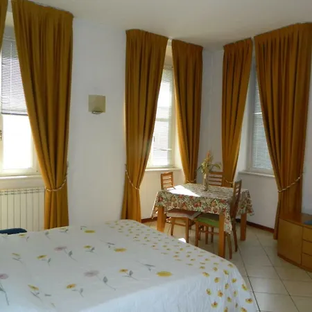 Casa Fiorini Apartahotel 2*